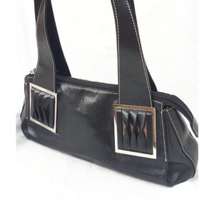 🌹Stunning Vintage Leather Handbag with Silver Accents